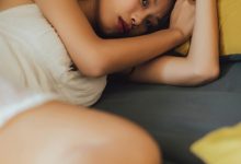 江真真粉色露肩连衣裙拍摄花絮 [1V-610MB]-套图岛