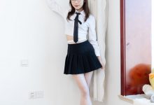 物恋传媒 No.2813 泡泡-皮鞋、高跟凉鞋、板鞋、油亮薄白丝、制服-套图岛