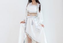 物恋传媒 No.2820 青提-高跟鞋、油亮薄白丝吊带大腿袜-套图岛